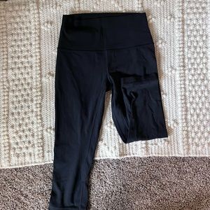 Black Lululemon Align Crop leggings